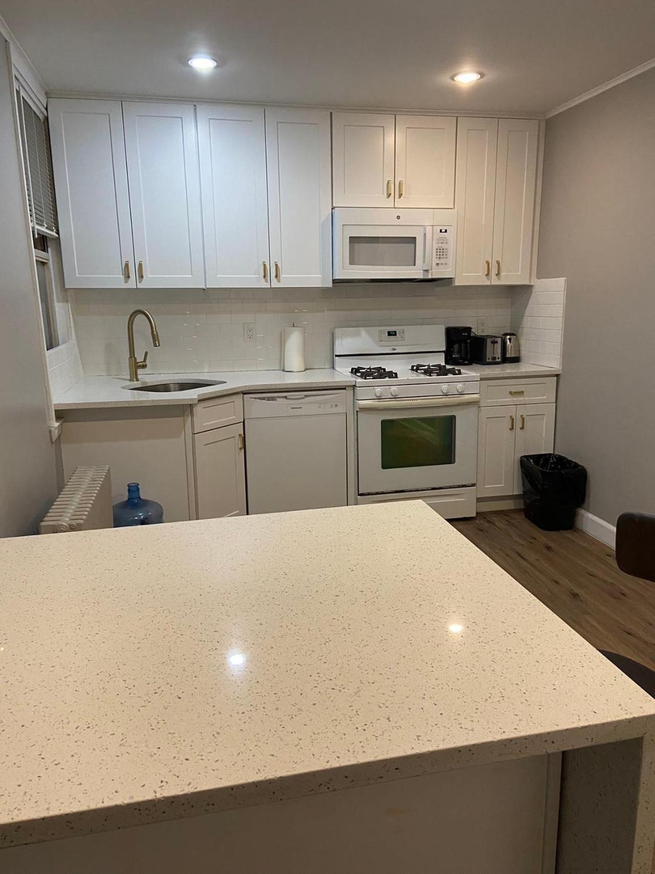 Cozy Apartments Woodside Near Manhattan نيو يورك المظهر الخارجي الصورة